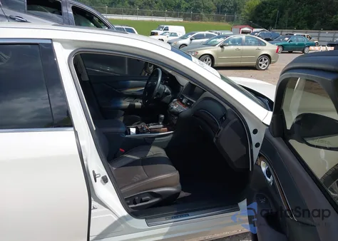 2016 Infiniti Q70L 3.7 from USA, damaged, VIN JN1BY1PP8GM630929